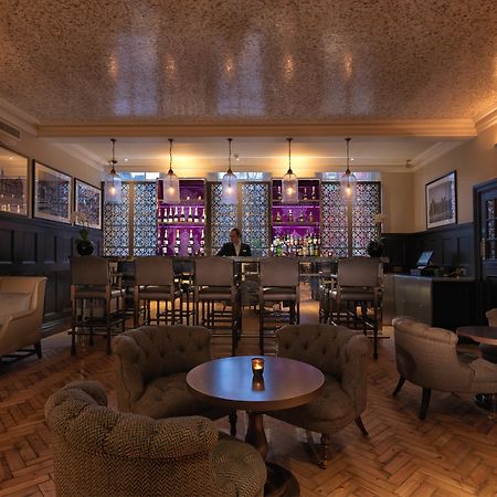 Отель The Lalit Лондон Удобства фото The bar at the hotel